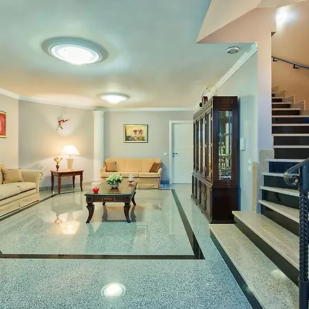 Villa Frido Luxury *